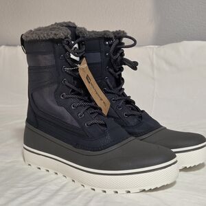 3M Thinsulate Gray Winter Boots